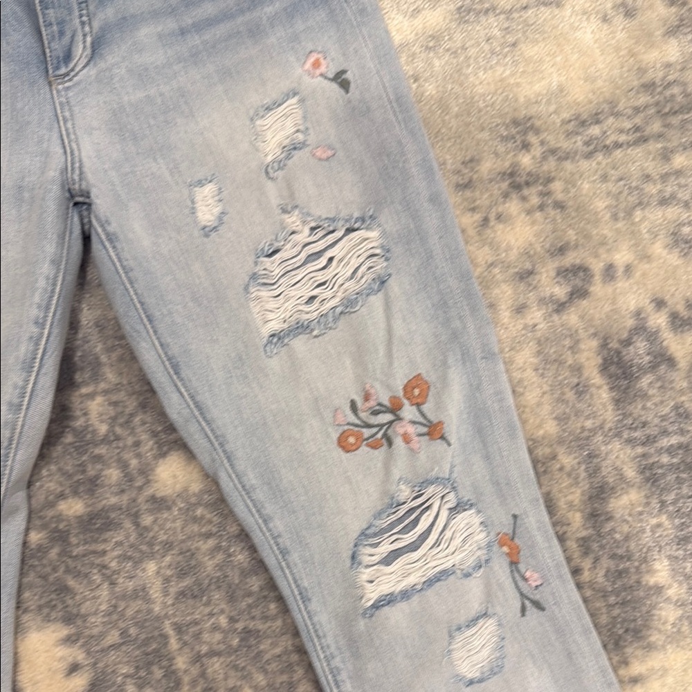 Lucky Brand Sienna Slim Boyfriend Jeans - Picture 3 of 6